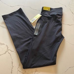 Black bootcut yoga pants